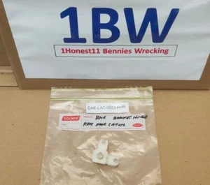 1x CLIP bracket for Right Rear Door Rods - DAWEOO LACETTI J200 1.8L 2003 2004  - Picture 1 of 2