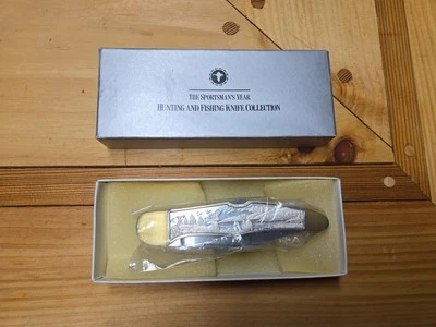 CUCHILLO PLEGABLE EL AÑO DEL DEPORTISTA CAZA Y PESCA EL CIERVO COLA BLANCA Foto 1 de 4