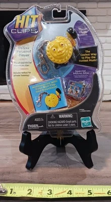 Nos HIT CLIPS BEACH BOYS Vibrations MICRO MUSIC CLIPS 2003 TIGER HASBRO - Image 1 of 4