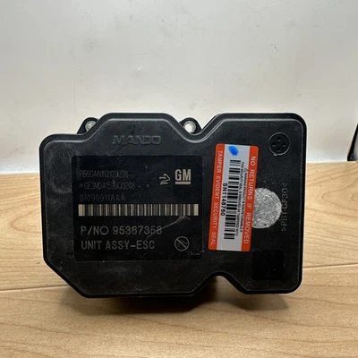 Buick Encore 2013-2015 ABS Antilock Brake Pump Control Module 95367358 OEM - Image 1 of 3
