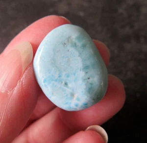 HERMOSA LARIMAR (PECTOLITA) 'PIEDRA DELFÍN' (10,2 gramos / 22 mm) CAÍDA (C9) - Imagen 1 de 7