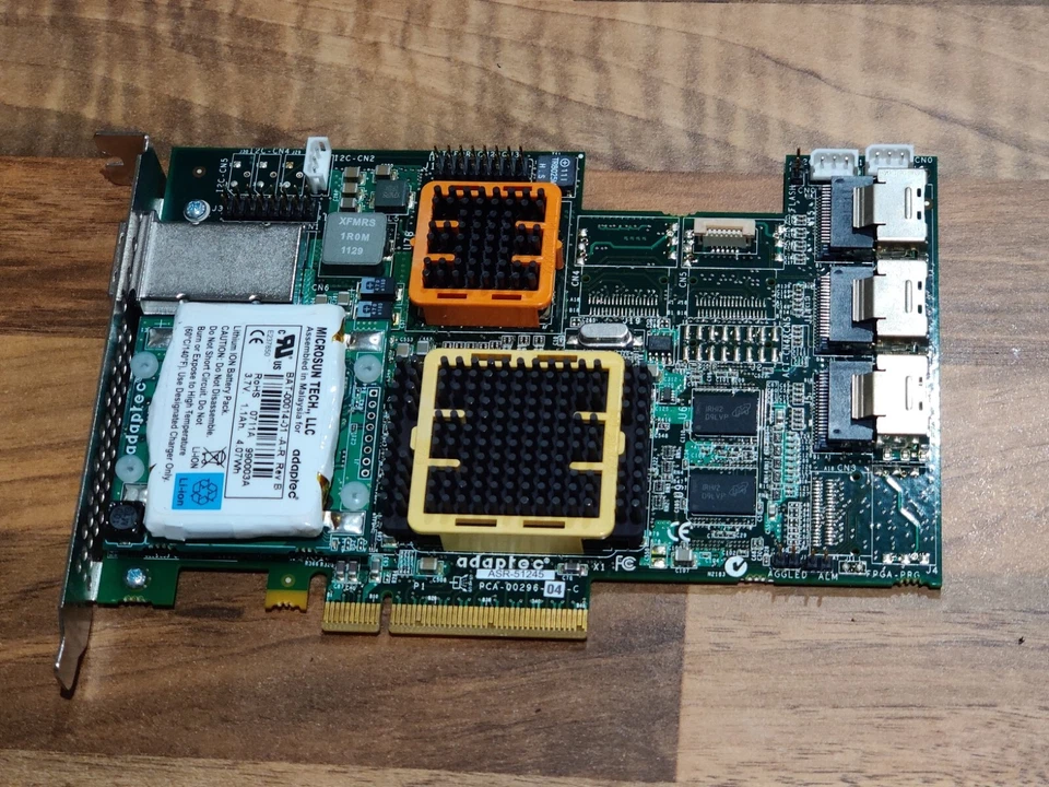 Adaptec ASR-51245 - Raid Controller with battery back up module 12i4e - Image 1 of 1