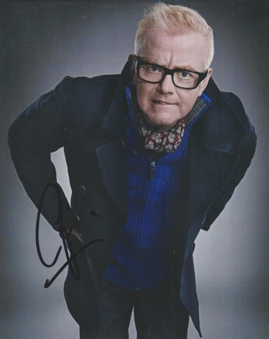 Chris Evans    **HAND SIGNED**   10x8 photo   ~   AUTOGRAPHED Cover