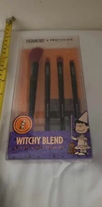 Neu Peanuts Halloween | Witchy Blend 4 PC Augen & Gesicht Pinsel Set versiegelt Fülle - Bild 1 von 2