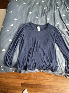 gap women's Long Sleeve Shirt - Picture 1 of 4