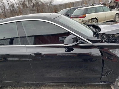 Черная правая передняя дверь со стороны пассажира для BMW 330i GT 2017-2019 годов выпуска - Изображение 1 из 4