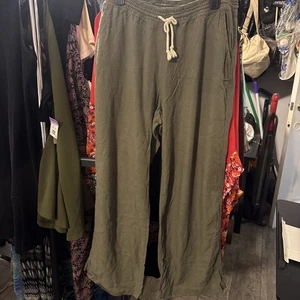 Grüne Strandhose für Damen - Bild 1 von 3