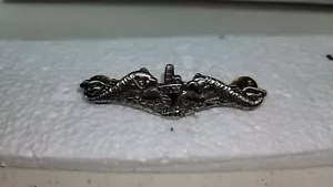 K1328 2000s US Navy Dolphins Submarine Qualified Personnel EM Enlisted Badge L3C - Picture 1 of 2