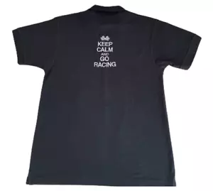 Kart Poloshirt mit Logo Keep Calm & Go Racing ZWEI EXTRA GROSSE Erwachsene SCHWARZ - Bild 1 von 2