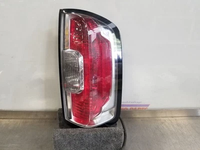 Luz trasera GMC CANYON 18 2018 INCANDESCENTE PASAJERO DERECHO  Foto 1 de 4