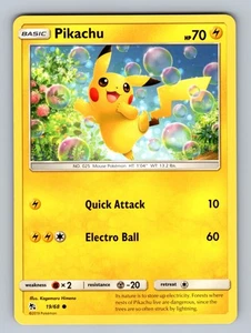 Pikachu 19/68 Common Hidden Fates LP - NM Pokemon TCG - Picture 1 of 2