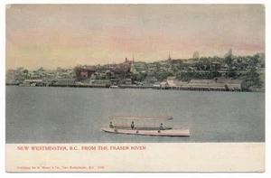 View of New Westminster BC From The Fraser River Wharf Docks British Columbia - Bild 1 von 2