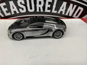 Autoart 1/18 Bugatti Veyron Black/Chrome - Picture 1 of 6