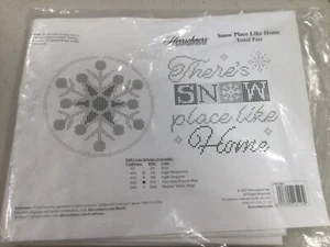 Herrschners There's Snow Place Like Home Towel Pair Stamped Cross Stitch New - Picture 1 of 6