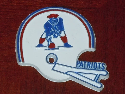 NFL Vintage NEW ENGLAND PATRIOTS RUBBER Football FRIDGE MAGNET Standings Board Cover