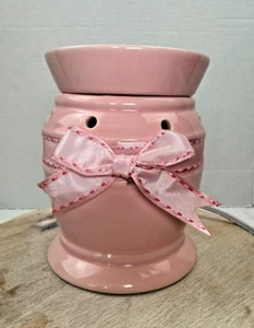 SCENTSY Pink-a-Boo Small Scentsy Warmer Retired Pink w/ Ribbon *READ - Picture 1 of 16
