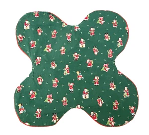 Vintage Christmas Bread Basket Liner Santa Claus Tablecloth Runner Seasonal - Picture 1 of 4