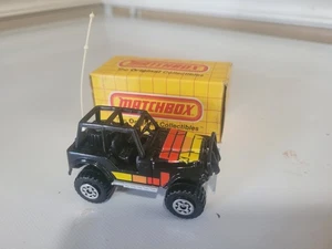 Vintage 1984 Matchbox JEEP 4X4 - MB37 - Black w/Orange & Yellow - Macau  - Picture 1 of 3