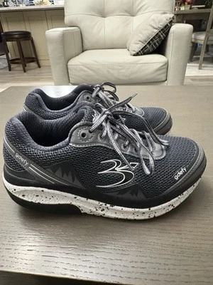 Zapatos para caminar Gdefy Gravity Defyer Mighty para mujer talla 7 gris oscuro Foto 1 de 4