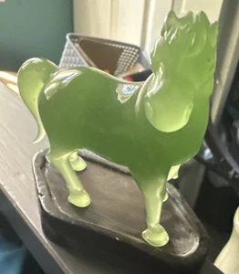 Vintage Chinese Jade Horse w/ Custom Wood Base - Bild 1 von 13