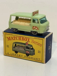 Lesney Matchbox #21 Commercial Milk Delivery Truck /Cow Logo Origin Box 1961 - Picture 1 of 7