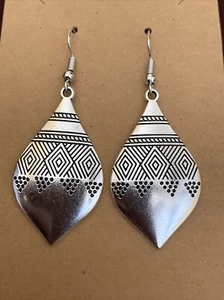 Impresionantes Nuevos Pendientes Colgantes Gancho Tallado Arte Joyería Moda Plata III - Imagen 1 de 2
