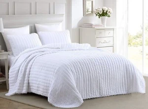 Chezmoi Collection Iris 3-Piece White Pom Pom Quilt Set - Ball Fringe Channel... - Picture 1 of 8