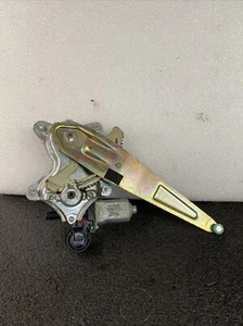 2005 TOYOTA RAV4 D-4D 5DR REAR LEFT WINDOW REGULATOR MOTOR 85710-42070 - Picture 1 of 6