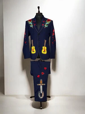 Hombres Azul 2 Piezas Guitarra Personalizada Bordada Western Nudie Cóctel Baile de graduación Conjunto Foto 1 de 4