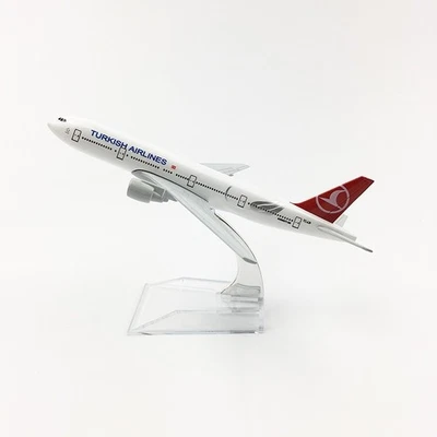 Turkish Airlines Boeing 777-300ER Modello di Aereo Diecast 1:400 16cm Collezione - Immagine 1 di 4