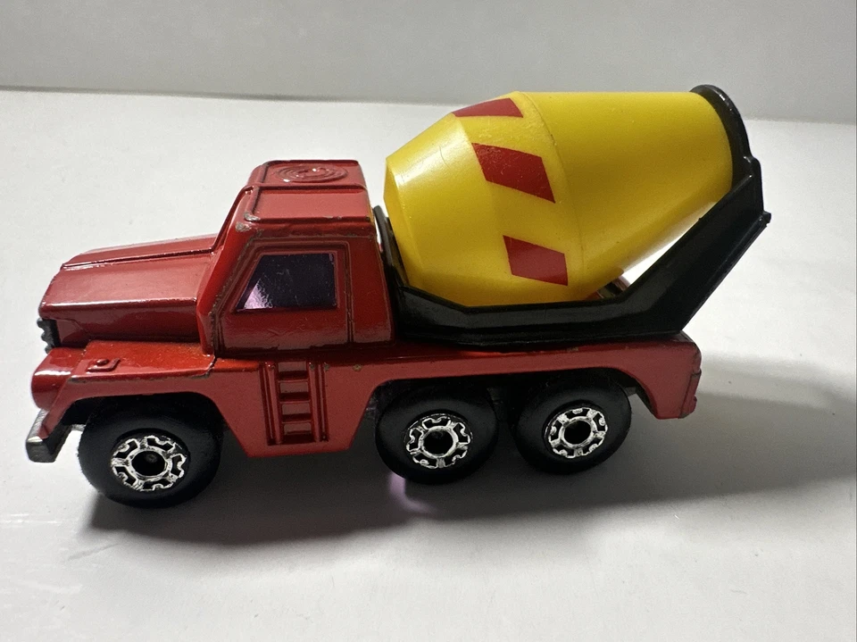 Matchbox Superfast Cement Truck No 19 Red Vintage 1976 Lesney England - Image 1 of 4