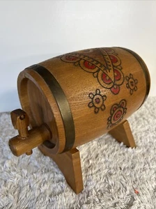 Vintage Hand Carved & Painted Wood Small Whiskey Barrel On Wood Stand - Picture 1 of 15