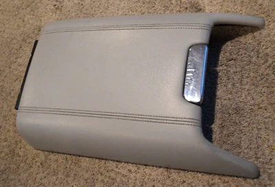 2003-2006 LINCOLN NAVIGATOR Center Console Armrest Lid Cover LIGHT GRAY GREY OEM Foto 1 de 4