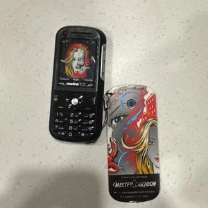 Téléphone écran Mr Cartoon metroPCS Motorola - Photo 1 sur 2