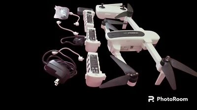 Hubsan H117S Zino Ultra HD 4K Quadcopter with 3 batteries/carrying case- White - Image 1 of 4