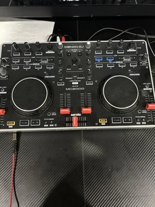 Denon MC2000 Dj Controller  Serato - Picture 1 of 8