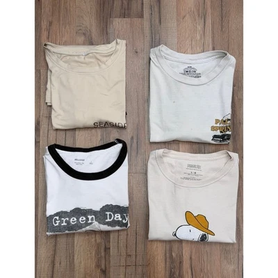 Paquete de 4 camisetas gráficas Hollister • Peanuts Snoopy • Shein • Palm Springs Foto 1 de 4