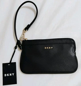 Portafoglio donna DKNY articolo Bryant pochette da polso nero ecopelle saffiano nuovo con etichette - Foto 1 di 10