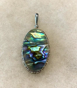 Colgante ovalado Sajen 925 y Paua Shell - 2 y 1/4 pulgadas de largo - 14,9 gramos - Imagen 1 de 10