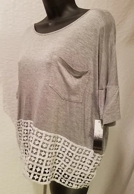 CAMISETA KENSIE GRIS BLANCO MANGA CORTA CROCHET ENCAJE BOLSILLO DELANTERO TALLA 1X XLARGE Foto 1 de 4