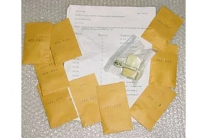 764-054, 766-646, PA-31 Piper Navajo Stabilizer / Elevator Outboard Hinge Kit - Bild 1 von 2