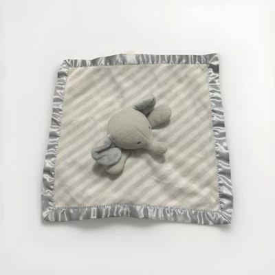 Cloud Island Elephant 灰色和白色条纹 Lovey 婴儿安全毯缎面 — 第 1/4 张图片