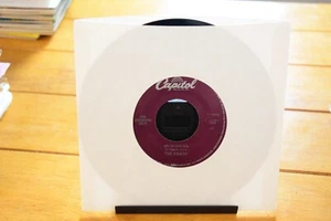 CROWDED HOUSE "LOCKED OUT" 45RPM 7" VINYL EXC CAPITOL [A4-234] - Picture 1 of 4