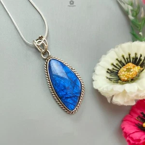 12.34gms Natural Blue Labradorite Gemstone Plain 925 Silver Bezel Set Pendant 2" - Picture 1 of 8