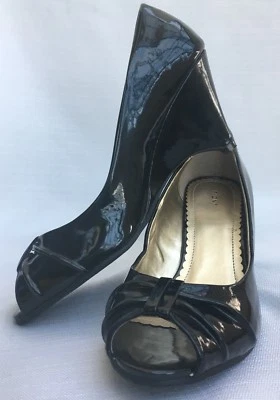 Shoes FIONI 3" Peep Toe BLACK PATENT LEATHER Wedges Non Skid 8 M - Image 1 of 4