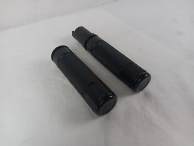 HARLEY DAVIDSON 11+ SOFTAIL TOURING TRIKE SWITCHBACK BLACK HAND GRIPS 56100558 - Image 1 of 4