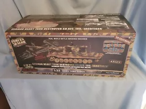 FORCES OF VALOR 1:32 GERMAN HEAVY TANK DESTROYER SD.KFZ. 186 JAGDTIGER PORSCHE - Picture 1 of 13