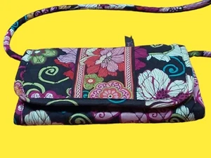 Retired Vera Bradley Trifold Wallet 8” EUC - Picture 1 of 6