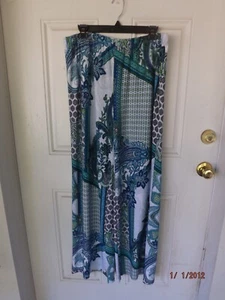 Chico's, mehrfarbige Hose aus Poly/Elasthan mit weitem Bein, Größe 2 - Bild 1 von 3