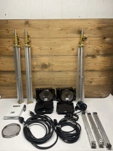 Lowel Omni Light Kit (Incomplete) - Picture 1 of 15